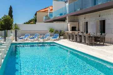 Spacious 8-Bedroom Villa with Pool in Seget Vranjica