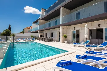 Spacious 8-Bedroom Villa with Pool in Seget Vranjica