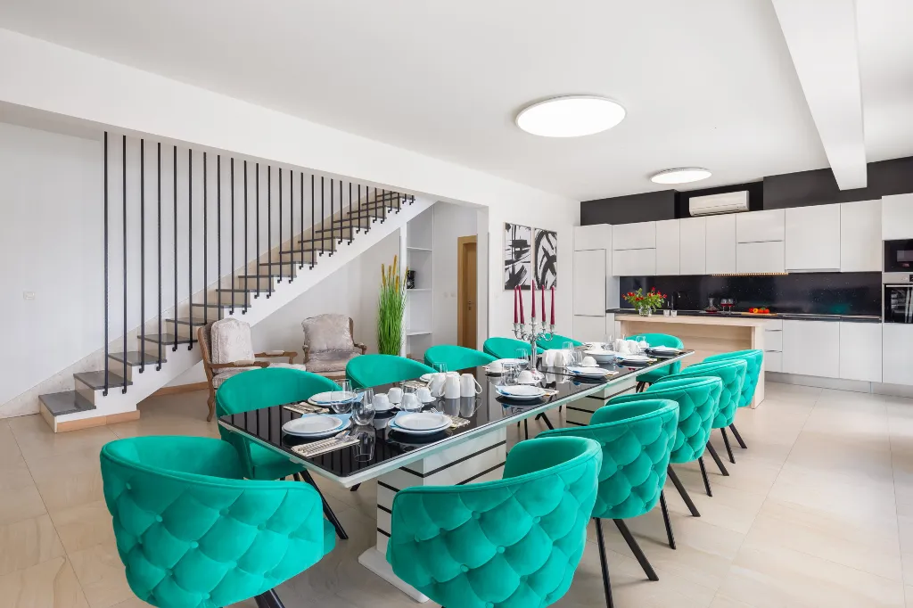 Spacious 8-Bedroom Villa with Pool in Seget Vranjica