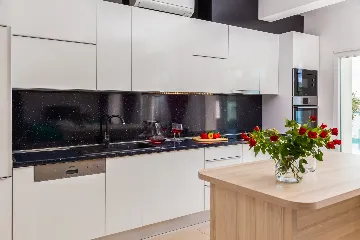 Spacious 8-Bedroom Villa with Pool in Seget Vranjica