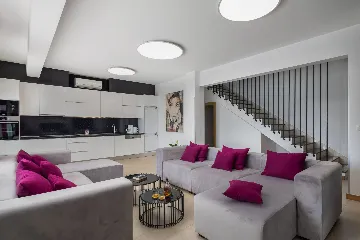 Spacious 8-Bedroom Villa with Pool in Seget Vranjica