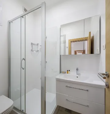 Spacious 8-Bedroom Villa with Pool in Seget Vranjica