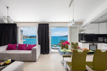 Spacious 8-Bedroom Villa with Pool in Seget Vranjica