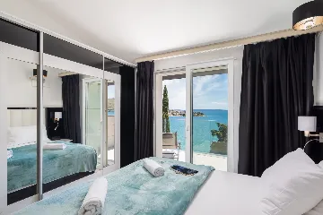 Spacious 8-Bedroom Villa with Pool in Seget Vranjica