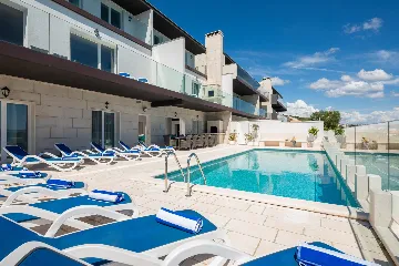 Spacious 7-Bedroom Villa with Pool in Seget Vranjica