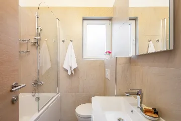 Spacious 7-Bedroom Villa with Pool in Seget Vranjica