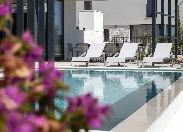 Seafront Modern Villa With Pool Rogoznica