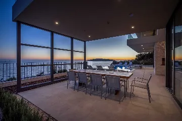 Seafront Modern Villa With Pool Rogoznica