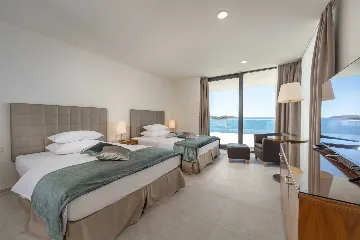 Seafront Modern Villa With Pool Rogoznica