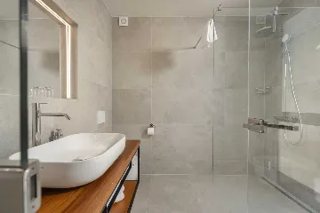 Seafront Modern Villa With Pool Rogoznica