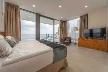 Seafront Modern Villa with Pool in Rogoznica