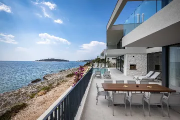 Seafront Modern Villa with Pool in Rogoznica