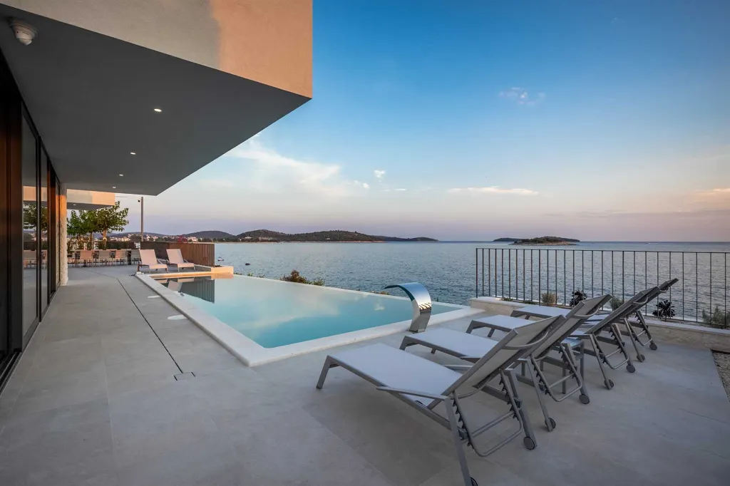 Seafront Modern Villa with Pool in Rogoznica