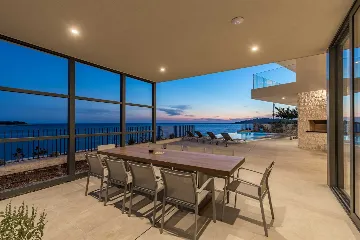 Contemporary Seafront Villa with Infinity Pool Rogoznica