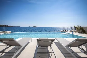 Contemporary Seafront Villa with Infinity Pool Rogoznica