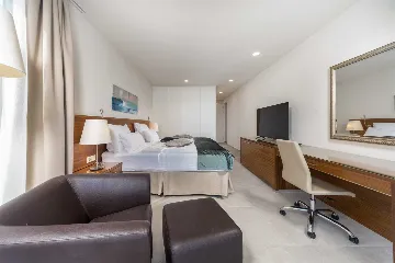 Contemporary Seafront Villa with Infinity Pool Rogoznica