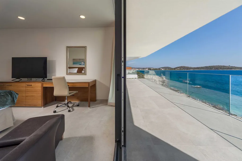 Contemporary Seafront Villa with Infinity Pool Rogoznica