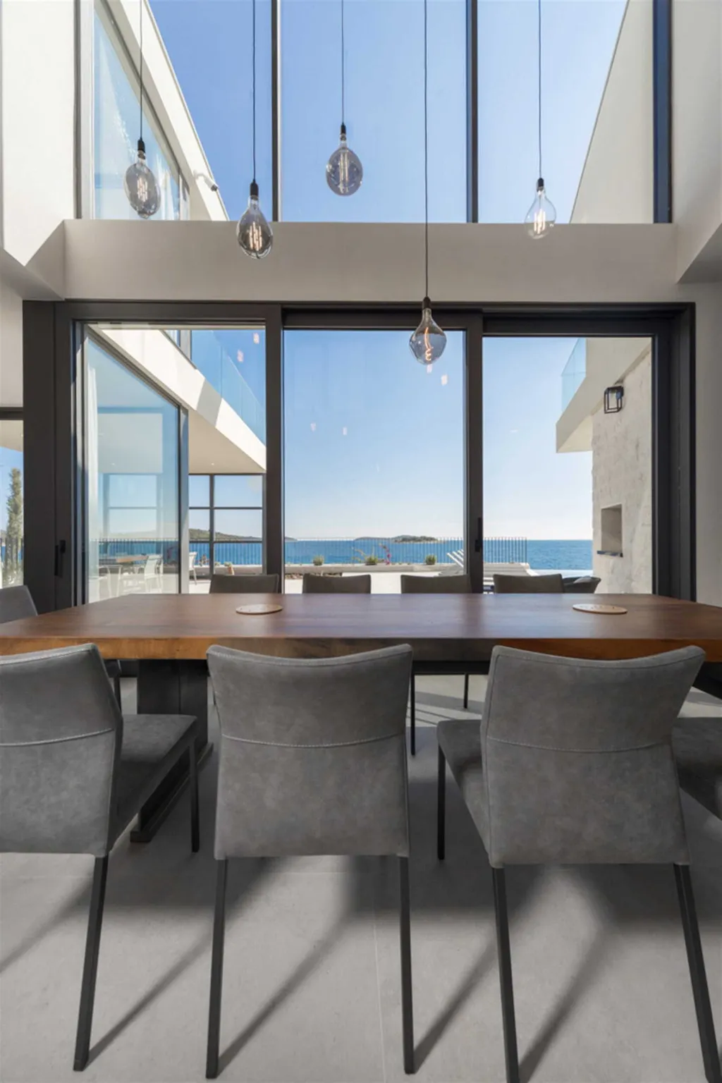 Contemporary Seafront Villa with Infinity Pool Rogoznica