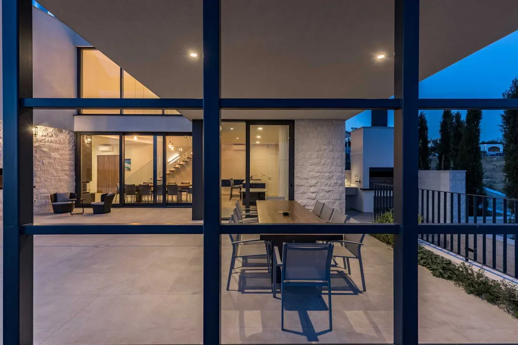 Contemporary Seafront Villa with Infinity Pool Rogoznica