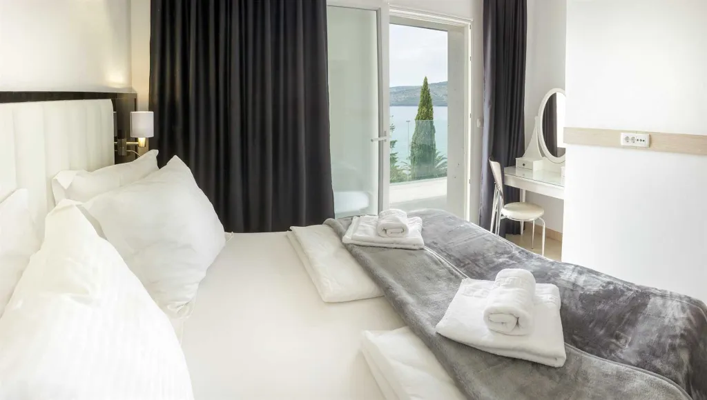 Seaside Villa Complex with Pools in Seget Vranjica