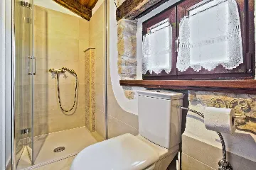 Family Villa with Pool and Garden in Umag