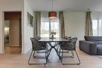 Modern Family Villa with Pool in Marčana