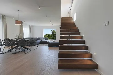 Modern Family Villa with Pool in Marčana