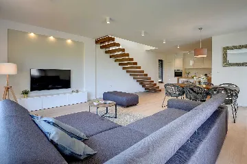 Modern Family Villa with Pool in Marčana