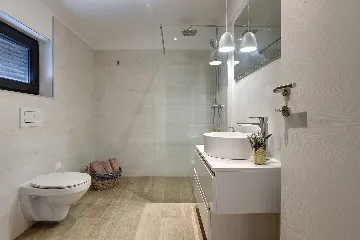 Modern Family Villa with Pool in Marčana