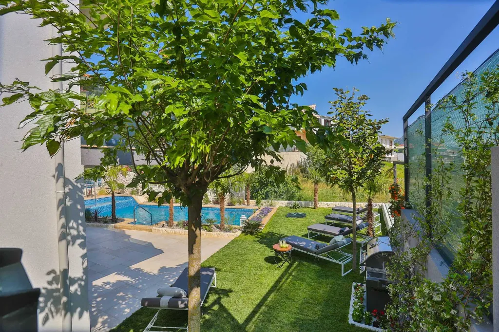 Modern Villa Retreat with Pool in Solin
