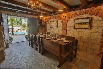 Modern Villa Retreat with Pool in Solin