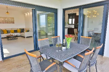 Modern Villa Retreat with Pool in Solin