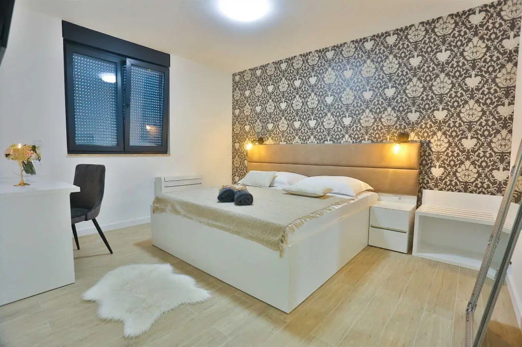 Modern Villa Retreat with Pool in Solin