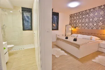 Modern Villa Retreat with Pool in Solin