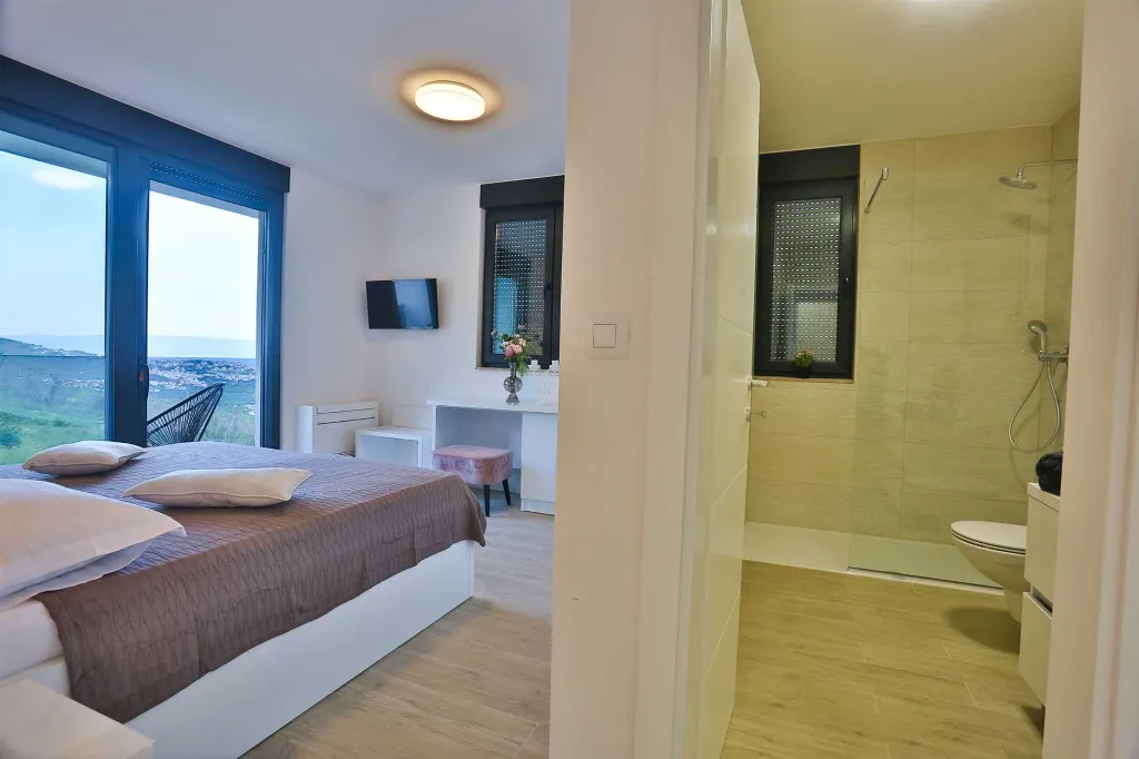 Modern Villa Retreat with Pool in Solin