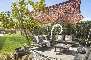 Modern Villa Retreat with Infinity Pool near Porec