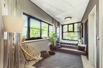 Modern Villa Retreat with Infinity Pool near Porec