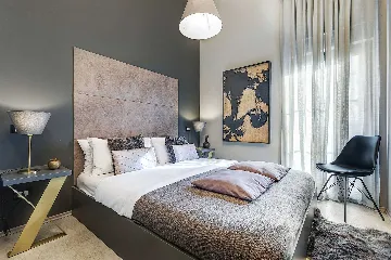 Modern Villa Retreat with Infinity Pool near Porec