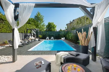 Family Villa with Pool in Poreč