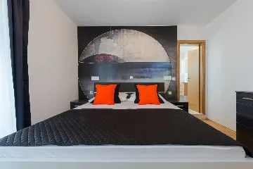 Modern Coastal Villa with Infinity Pool, Mlini