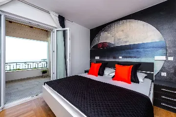 Modern Coastal Villa with Infinity Pool, Mlini