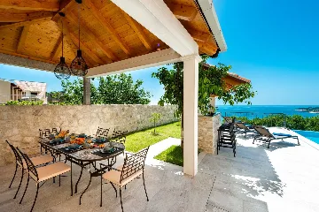 Modern Coastal Villa with Infinity Pool, Mlini