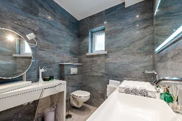 Modern Coastal Villa with Infinity Pool, Mlini