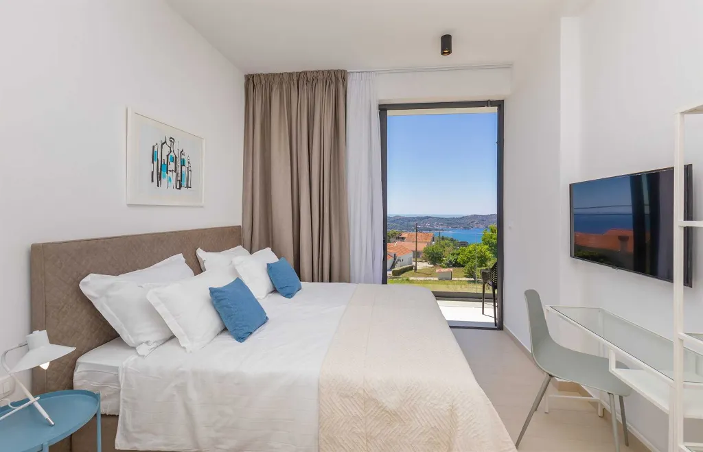 Modern Villa with Pool and Sea Views in Dubrovnik