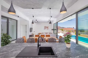 Modern Villa with Pool and Sea Views in Dubrovnik