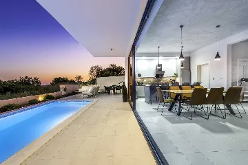 Modern Villa with Pool and Sea Views in Dubrovnik