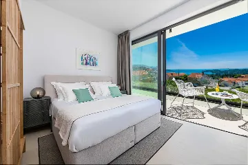 Modern Villa with Pool and Sea Views in Dubrovnik