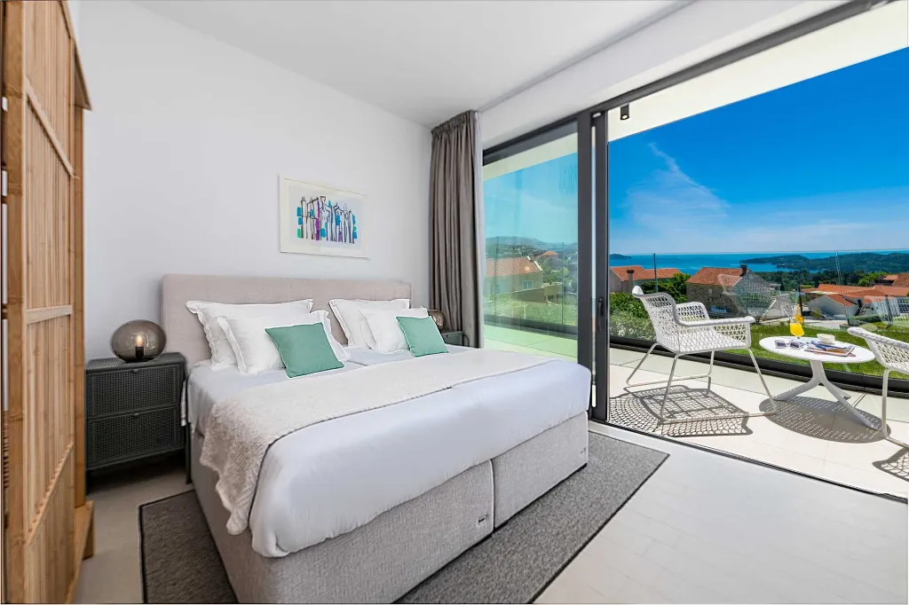 Modern Villa with Pool and Sea Views in Dubrovnik