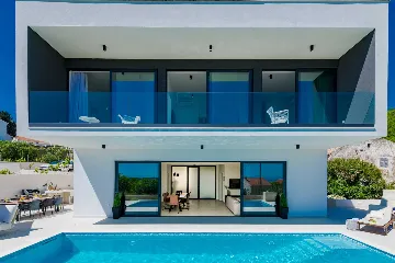 Modern Villa with Pool and Sea Views in Dubrovnik