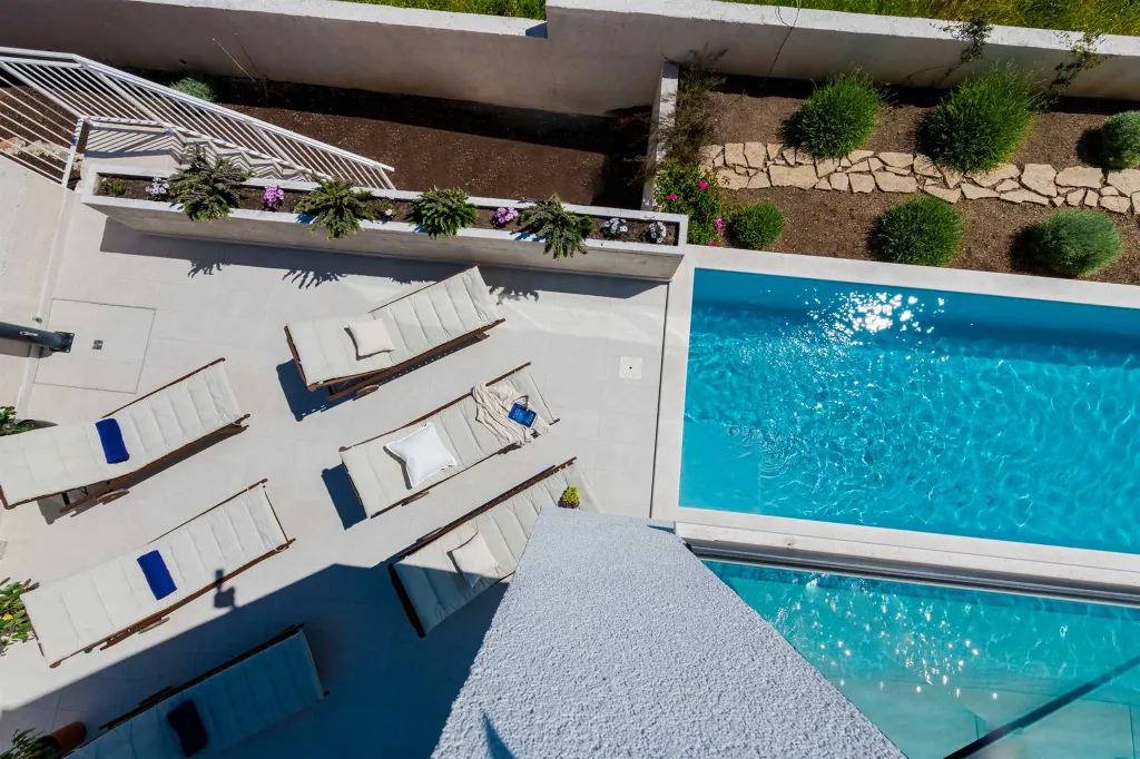 Modern Villa with Pool and Sea Views in Dubrovnik